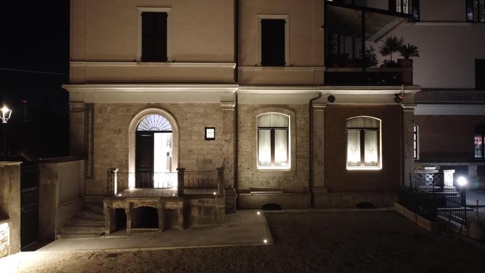Villino Mari Camere Con Parcheggio Privato Gratuito Ascoli Piceno Luaran gambar